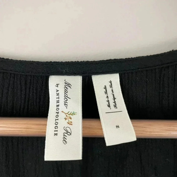 Anthropologie Meadow Rue Gardiner Black Embroidered Top Size Small - Picture 3 of 6